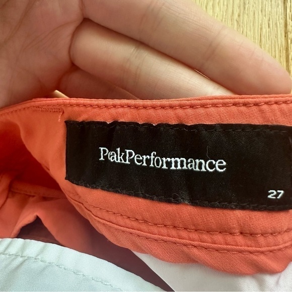 PEAK PERFORMANCE ROSLYN ATHLETIC SHORTS CORAL ORANGE - 27 - Picture 8 of 17